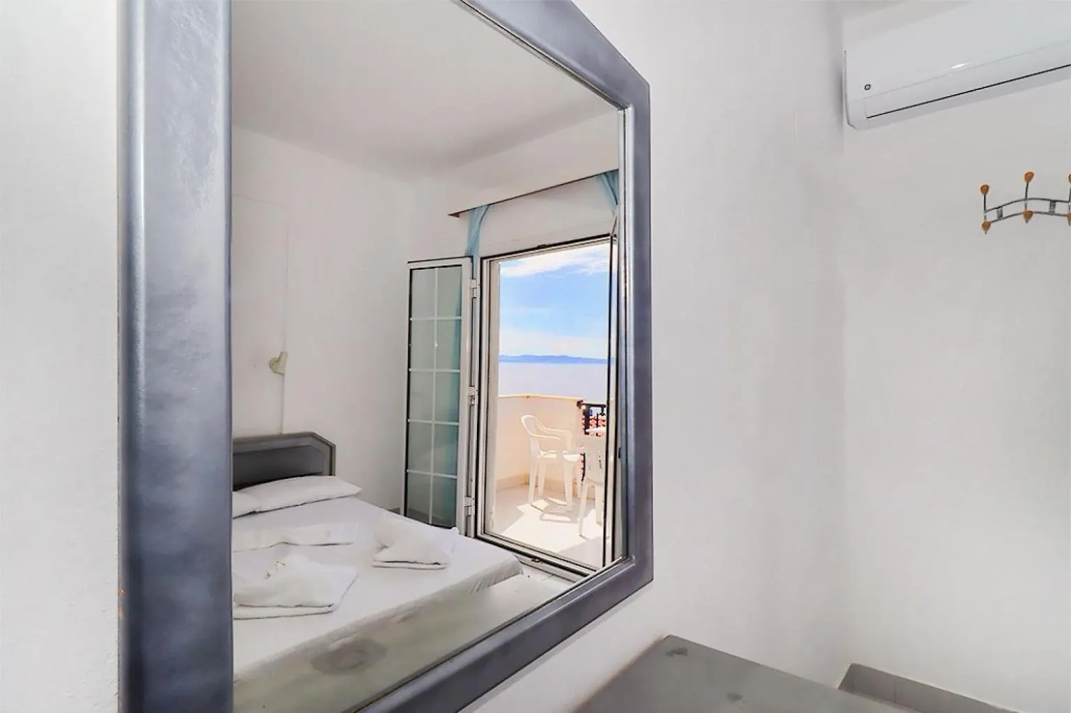 Athene Apartments Neos Marmaras