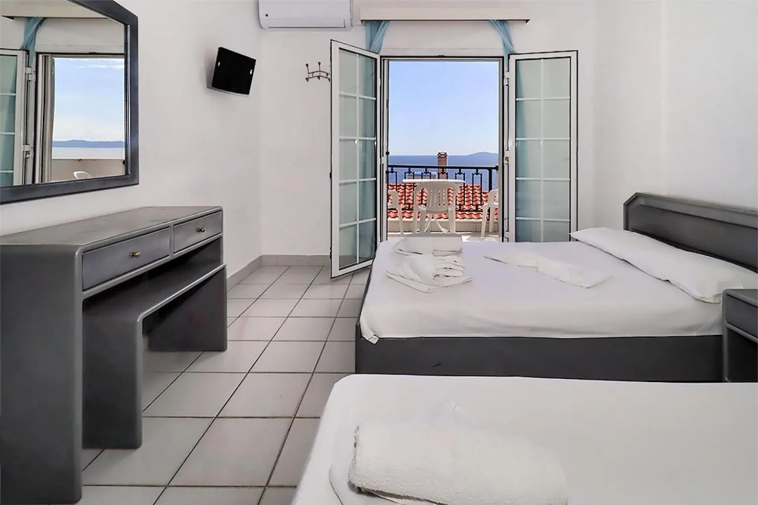 Athene Apartments Neos Marmaras