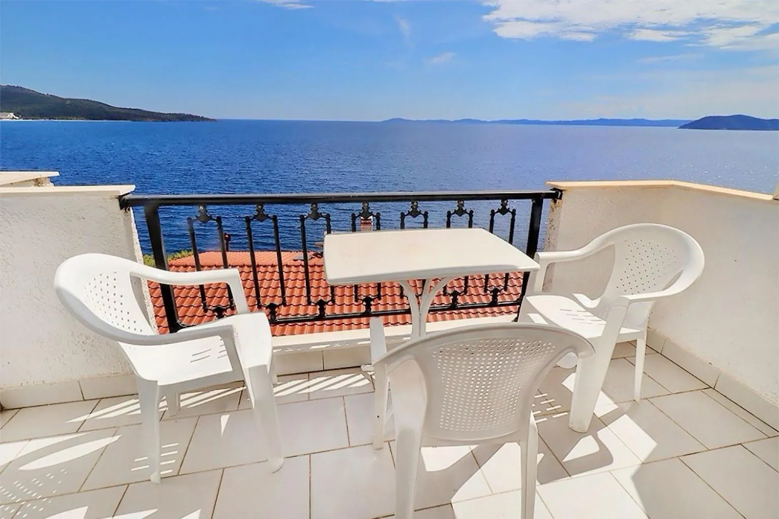 Athene Apartments Neos Marmaras